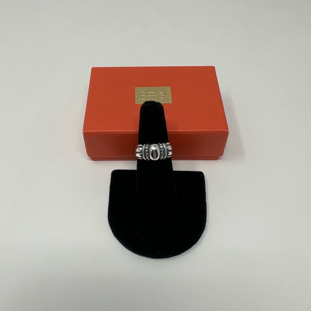 James Avery Retired Thatch Ring Size 5.5